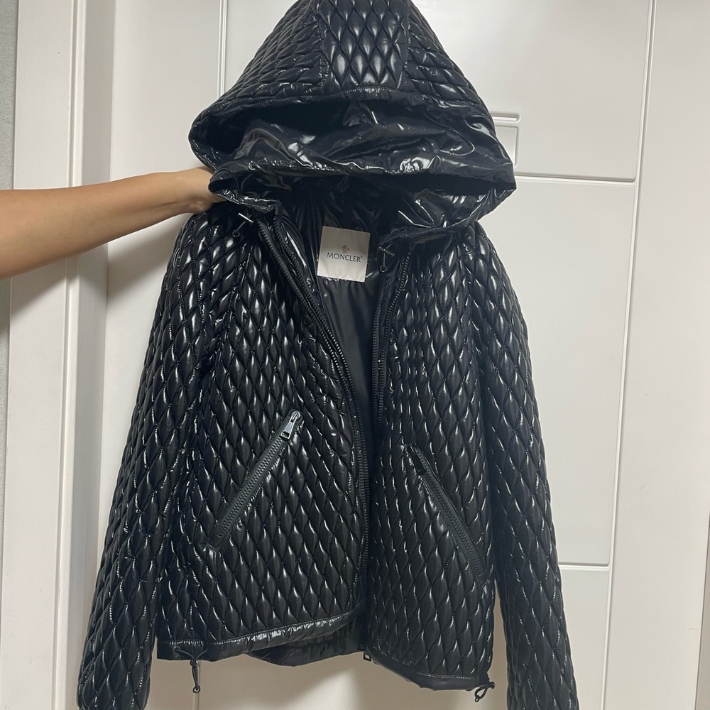 Moncler Marseillan puffer jacket